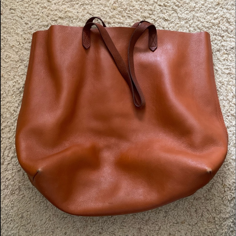 Madewell The Transport Tote in English Saddle